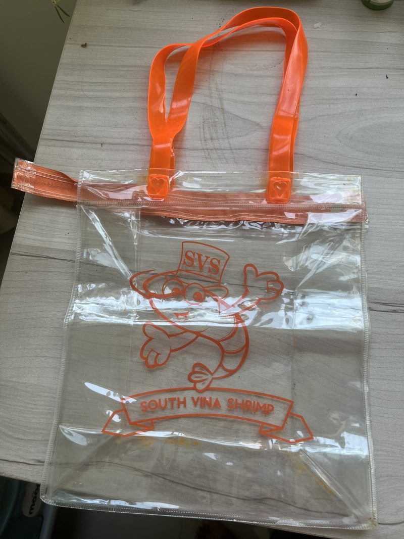 Túi nhựa trong suốt in logo cho nhân viên